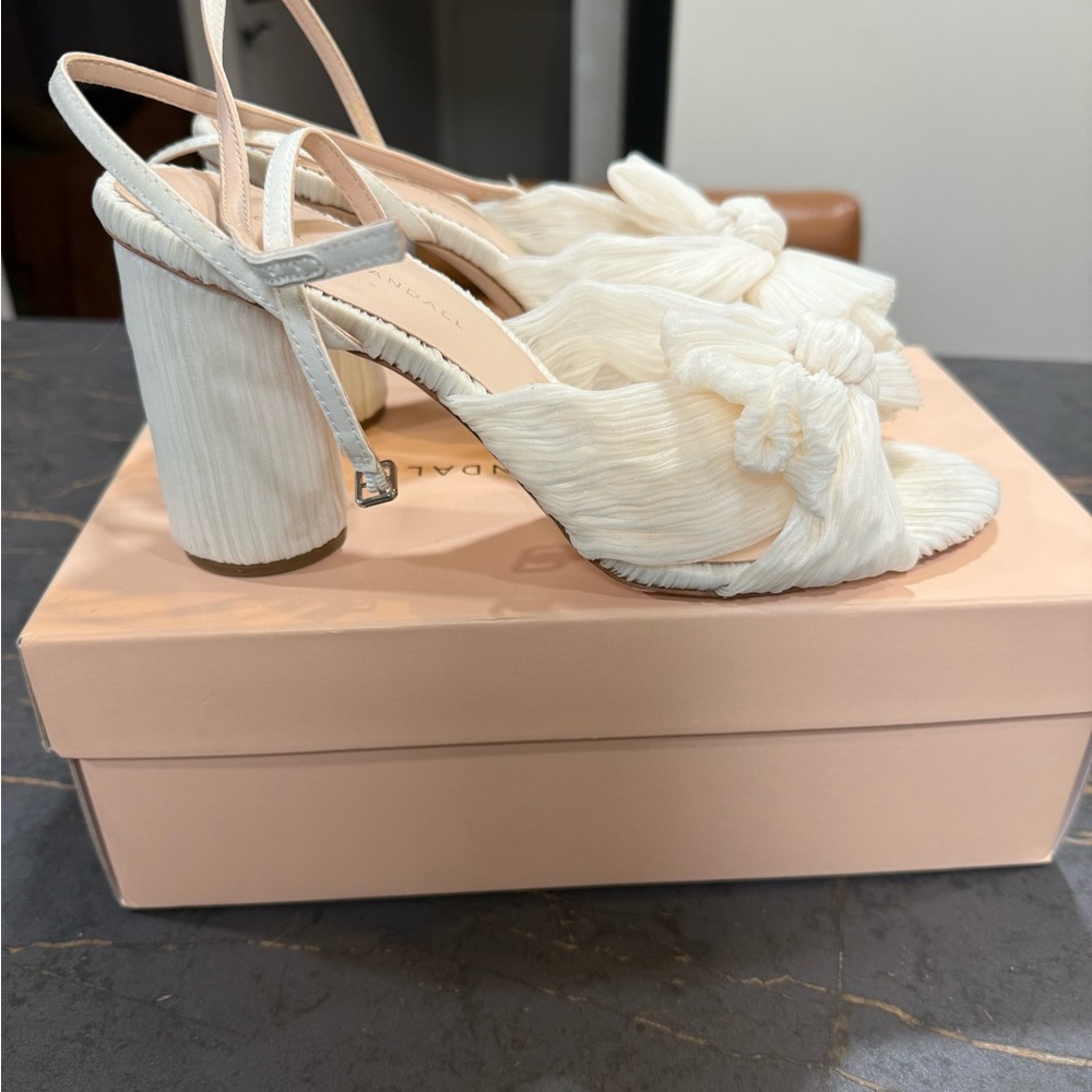 Loeffler Randall Camilla Pearl size 10 - Picture 6 of 16